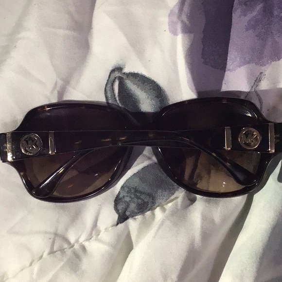 Sunglasses - Picture 1 of 3